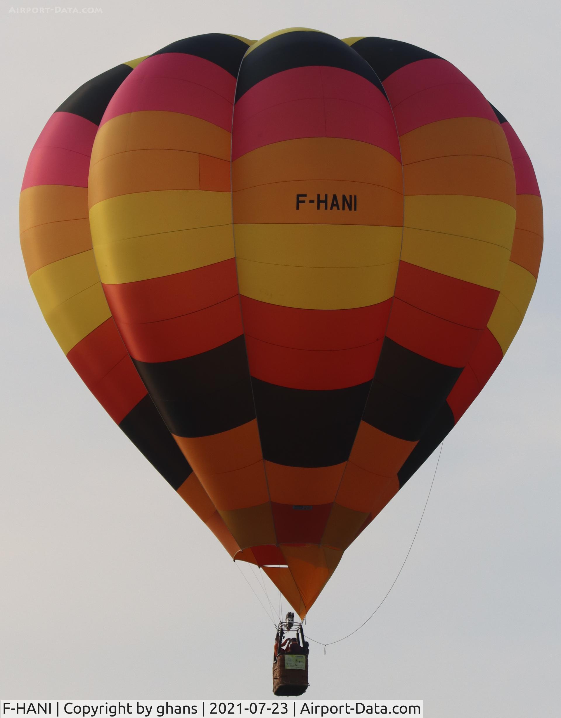 F-HANI, Cameron V-90 C/N 11361, @ Chambley