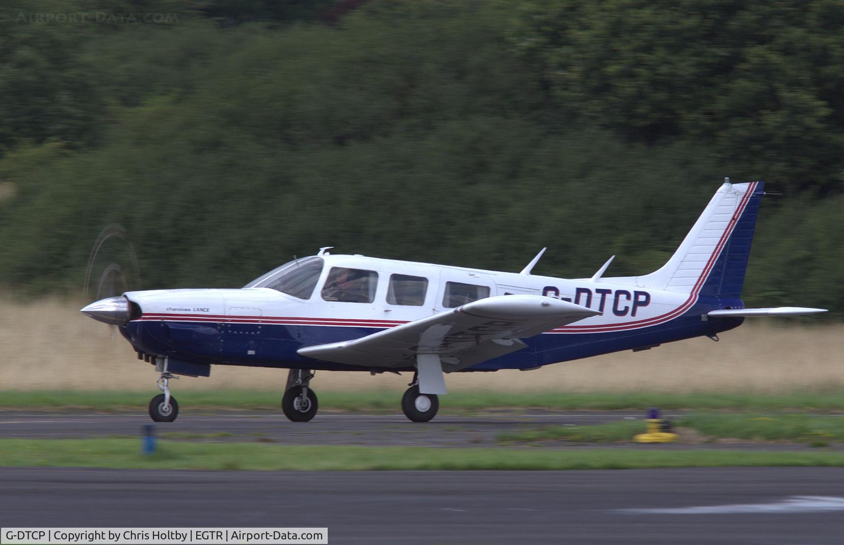 G-DTCP, 1977 Piper PA-32R-300 Cherokee Lance C/N 32R-7780255, Landing at Elstree