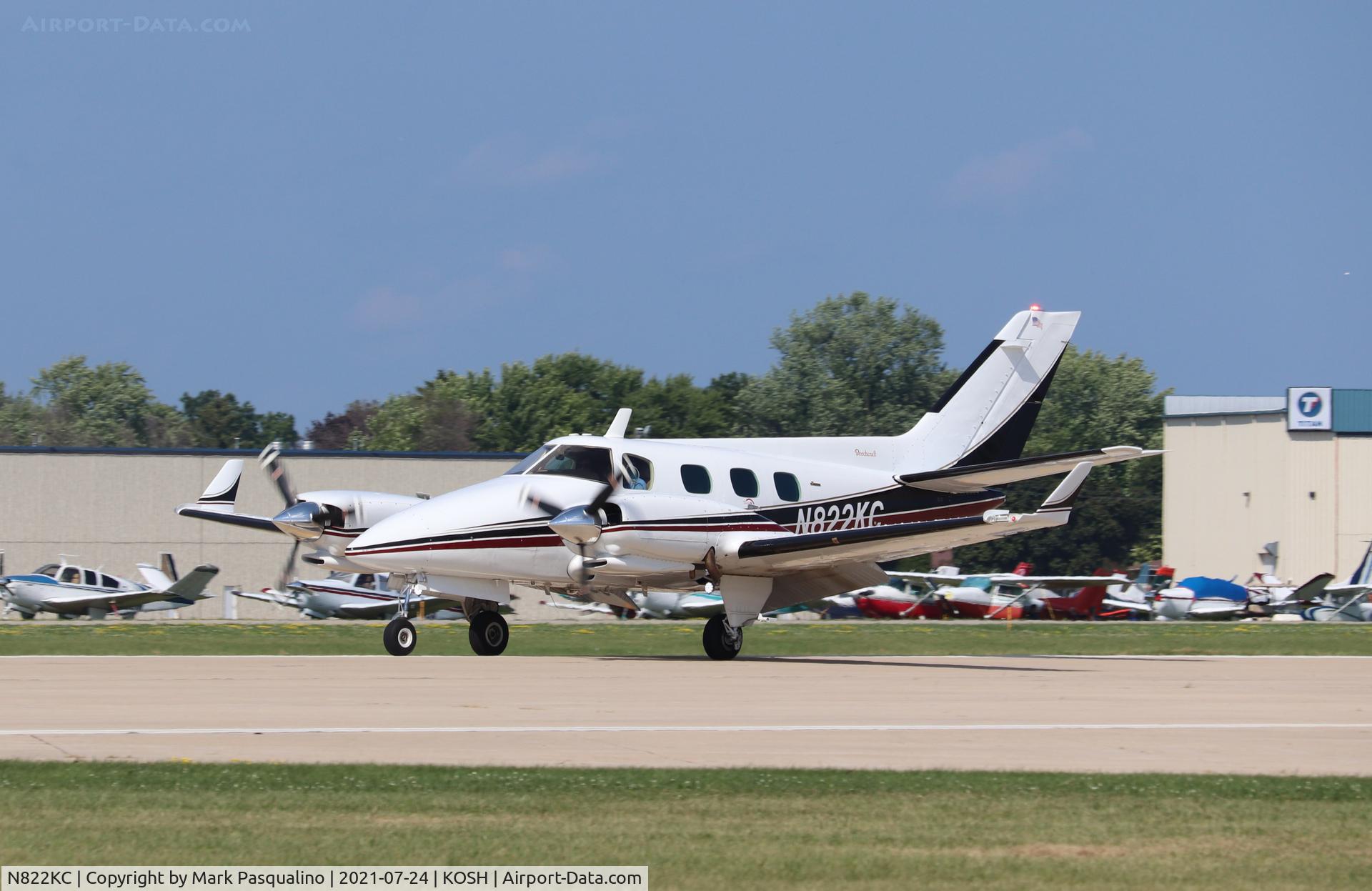 N822KC, 1979 Beech B-60 Duke C/N P-499, Beech B60