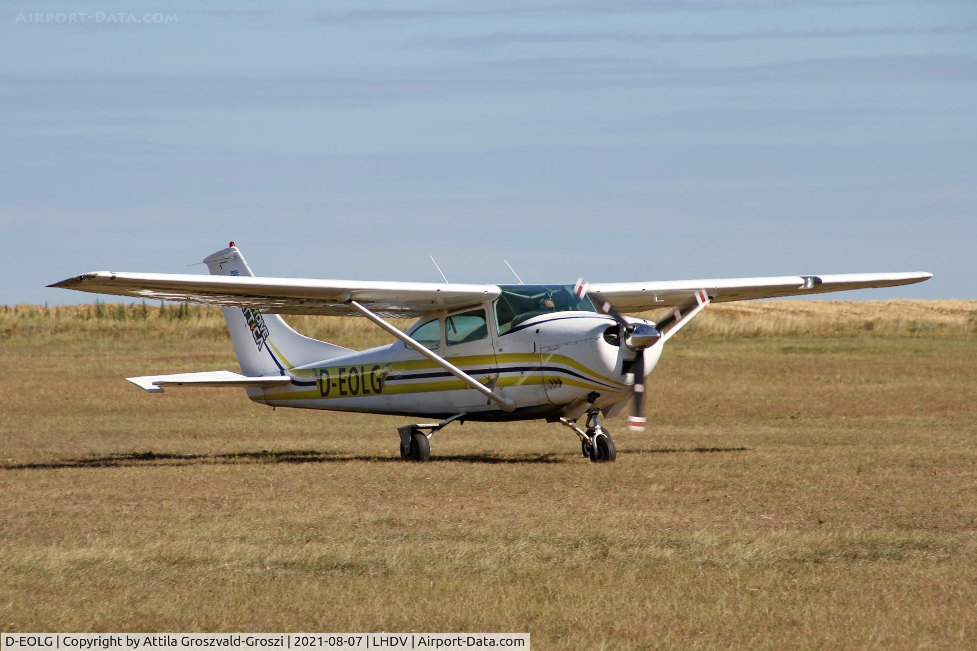 D-EOLG, 1973 Cessna 182L Skylane C/N 18258630, LHDV - Dunaújváros-Kisapostag Airport, Hungary