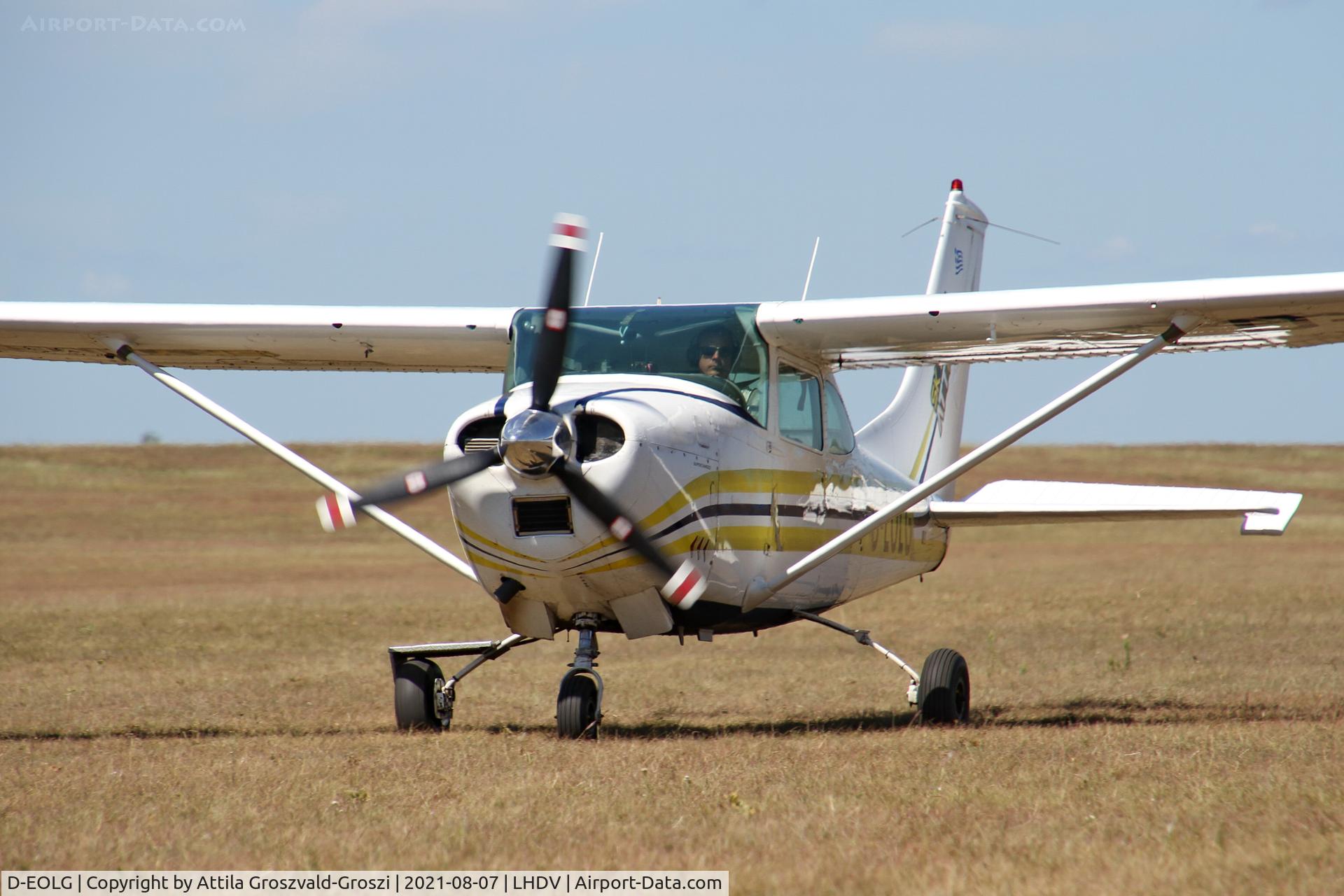 D-EOLG, 1973 Cessna 182L Skylane C/N 18258630, LHDV - Dunaújváros-Kisapostag Airport, Hungary