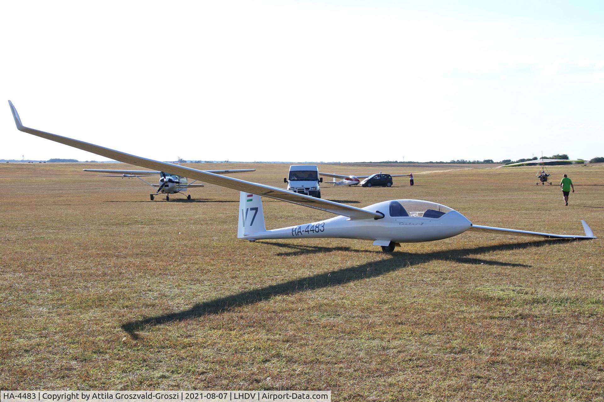 HA-4483, 1996 Schempp-Hirth Ventus 2B C/N 40, LHDV - Dunaújváros-Kisapostag Airport, Hungary