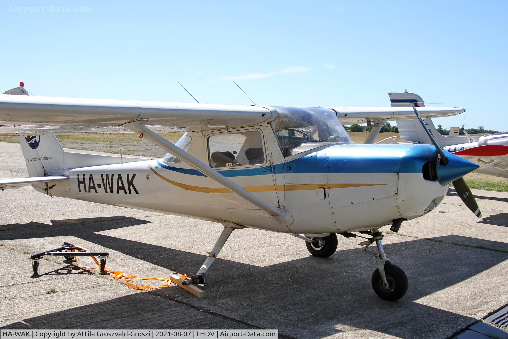 HA-WAK, 1977 Reims FA152 Aerobat C/N 0340, LHDV - Dunaújváros-Kisapostag Airport, Hungary