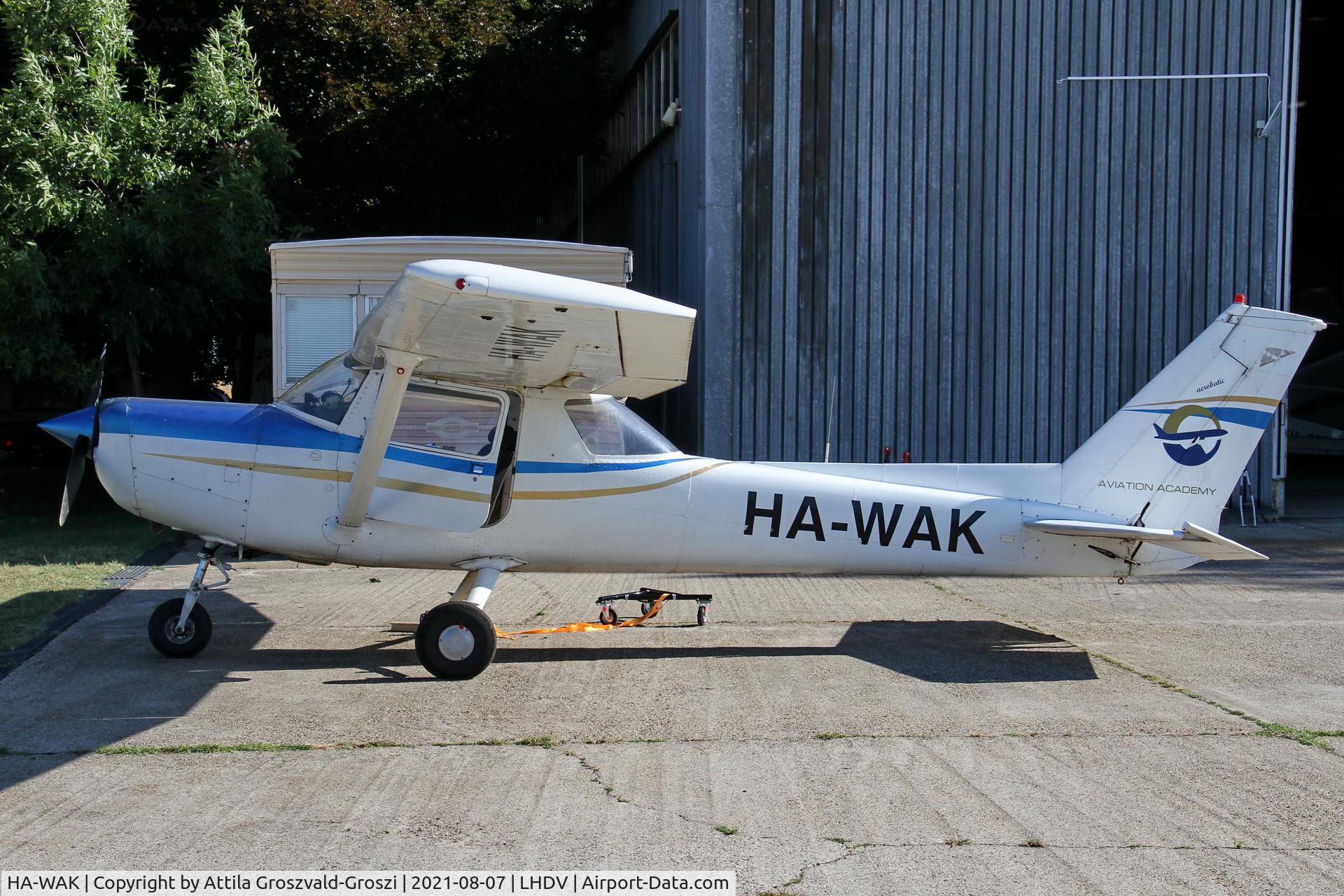 HA-WAK, 1977 Reims FA152 Aerobat C/N 0340, LHDV - Dunaújváros-Kisapostag Airport, Hungary