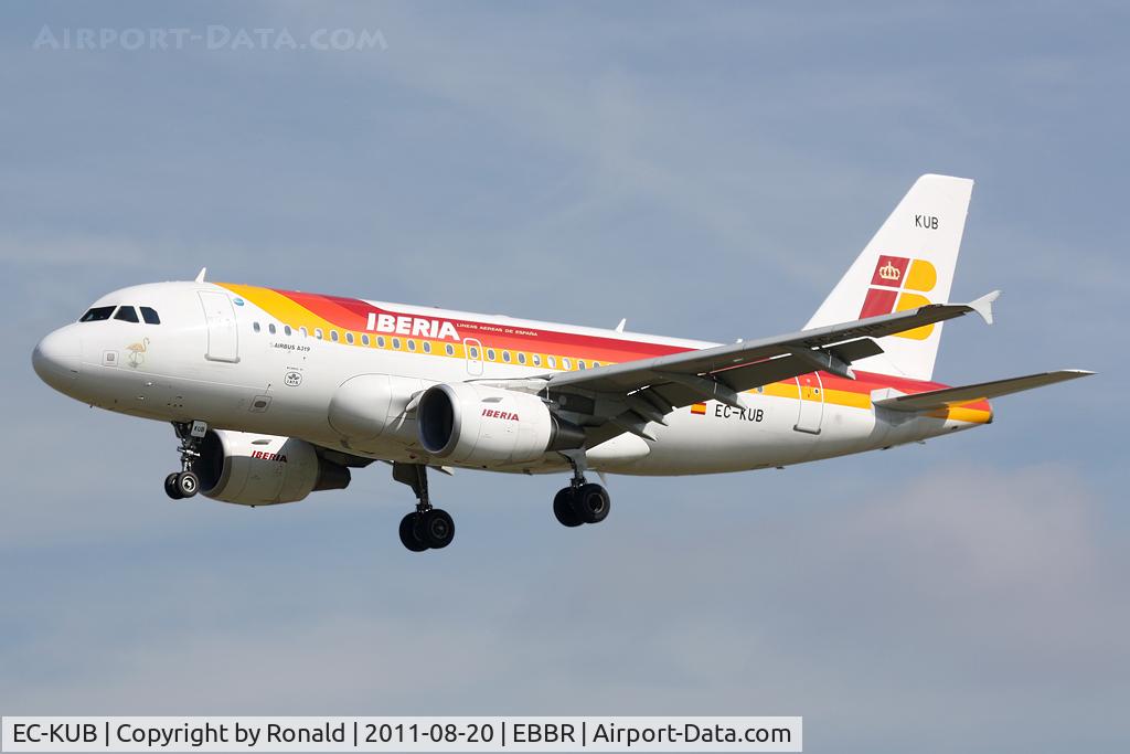 EC-KUB, 2008 Airbus A319-111 C/N 3651, at bru