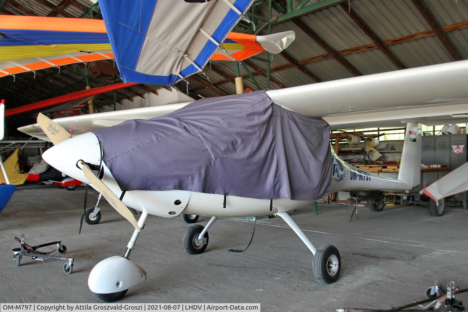 OM-M797, 2015 Pipistrel Virus C/N 181V9120405, LHDV - Dunaújváros-Kisapostag Airport, Hungary