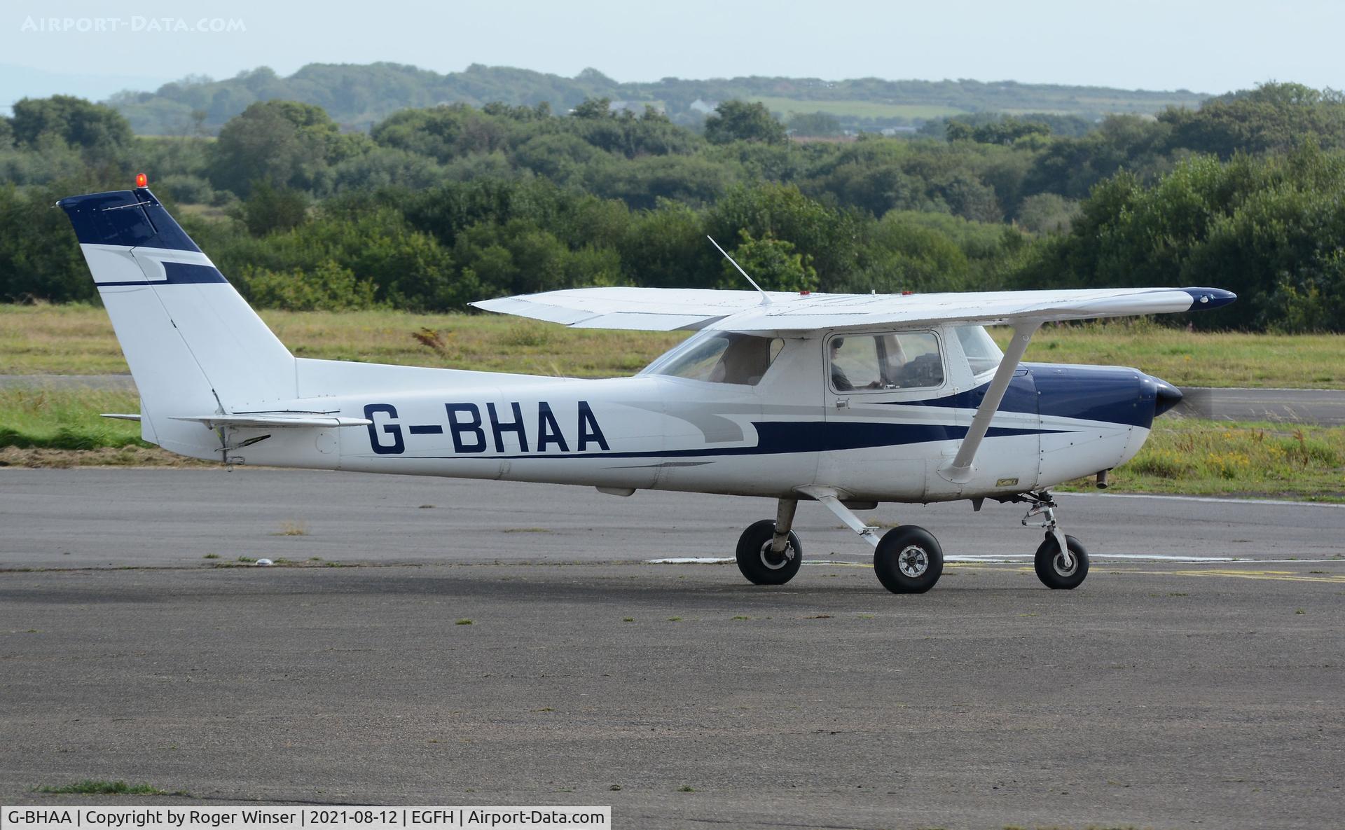 G-BHAA, 1978 Cessna 152 C/N 15281330, Visiting Cessna 152 about to depart.
