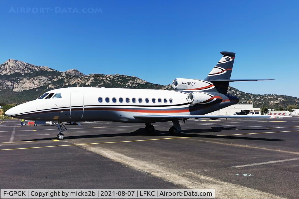 F-GPGK, 1989 Dassault Falcon 900 C/N 69, Parked