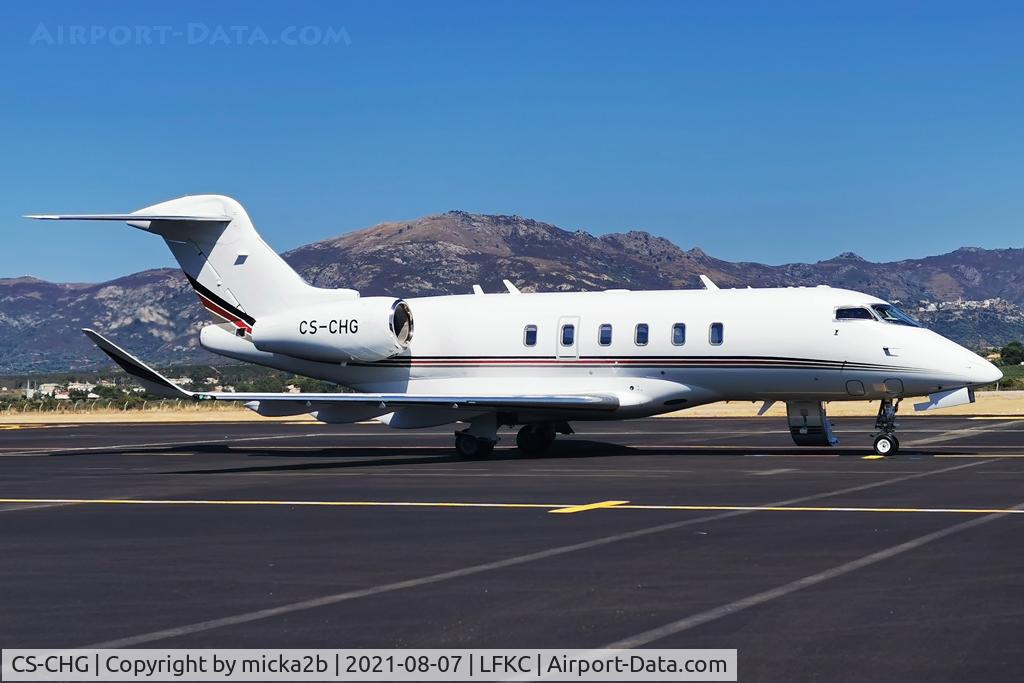 CS-CHG, 2017 Bombardier Challenger 350 (BD 100-1A10) C/N 20699, Parked