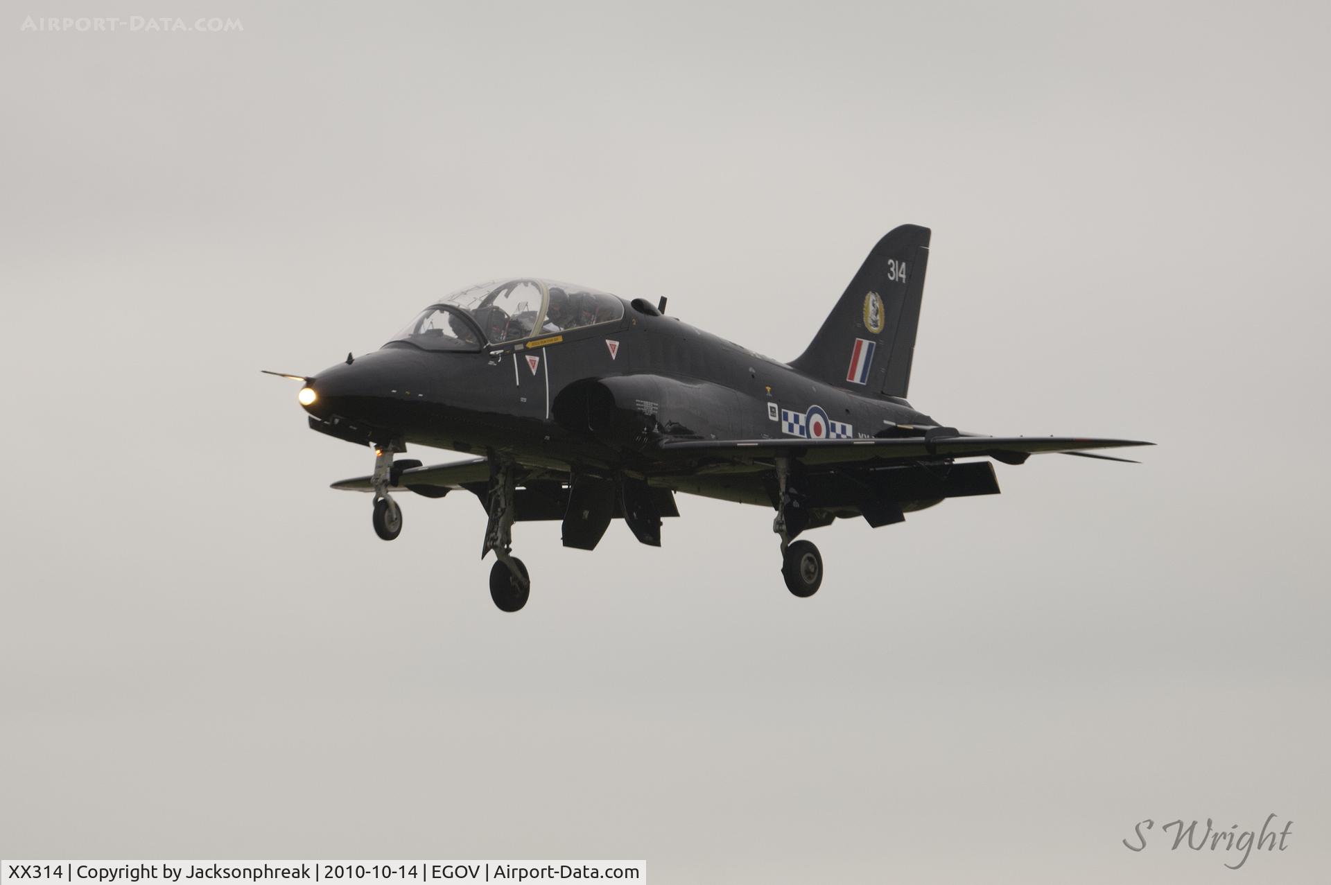 XX314, 1980 Hawker Siddeley Hawk T.1A C/N 150/312139, On finals at RAF Valley, UK