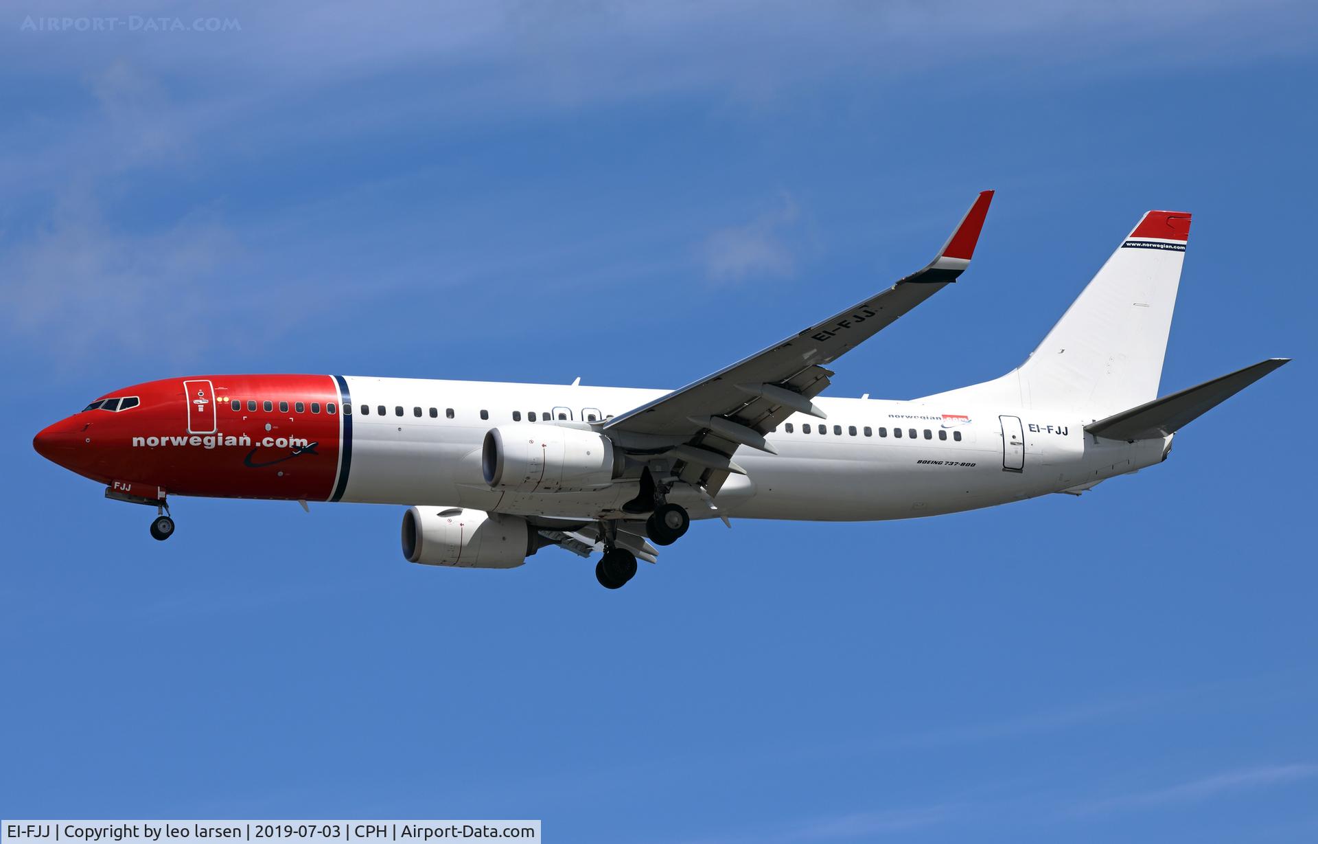 EI-FJJ, 2016 Boeing 737-8JP C/N 41148, Copenhagen 3.7.2019 on final to R-30