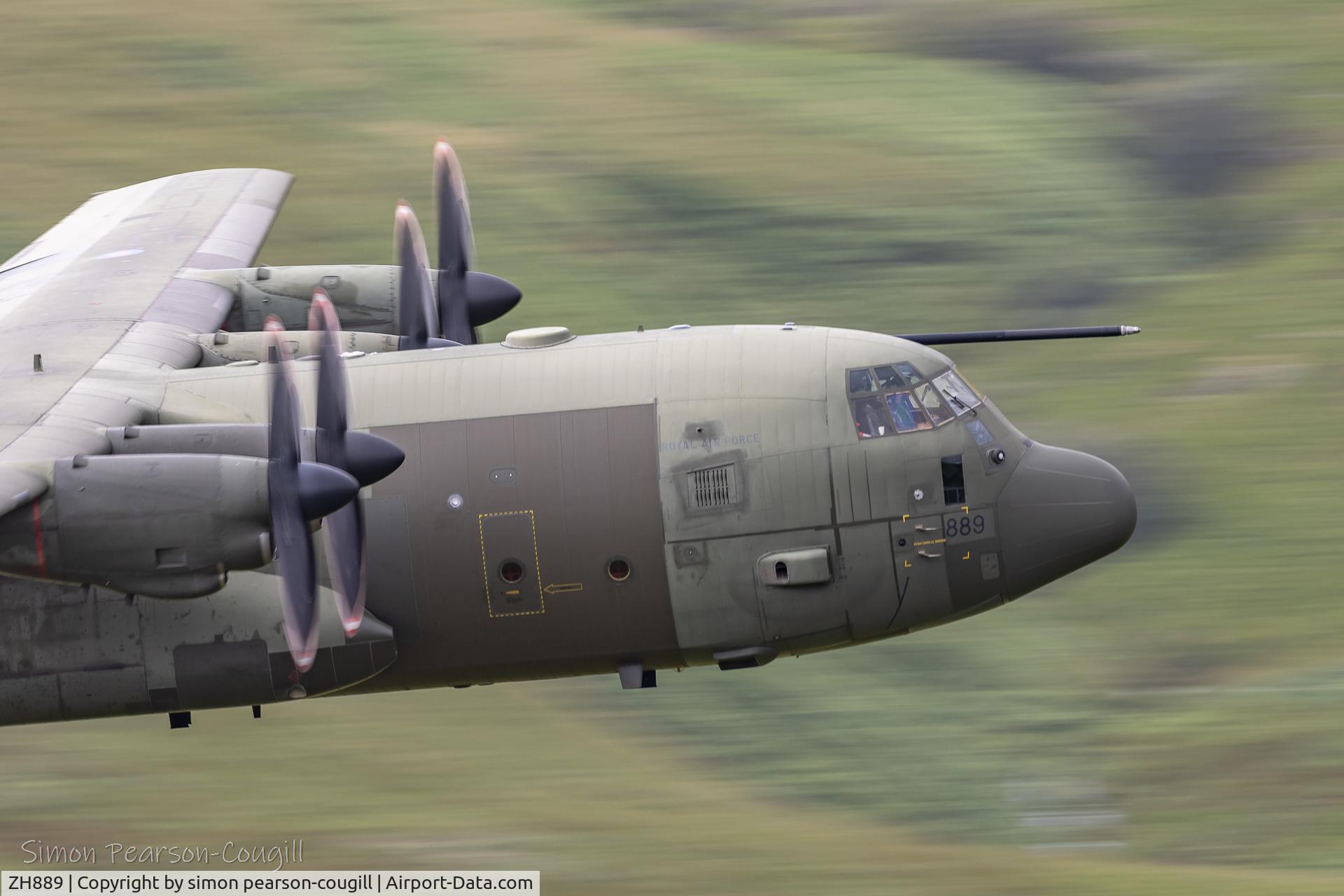 ZH889, 2000 Lockheed Martin C-130J Hercules C.5 C/N 382-5500, LFA7