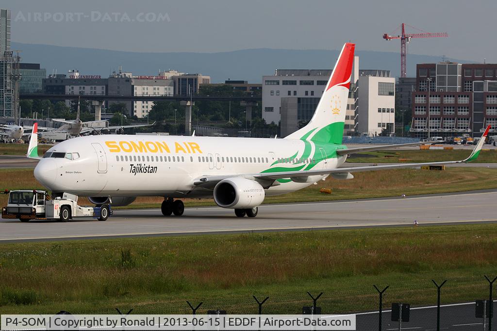 P4-SOM, 2011 Boeing 737-93Y/ER C/N 40889, at fra
