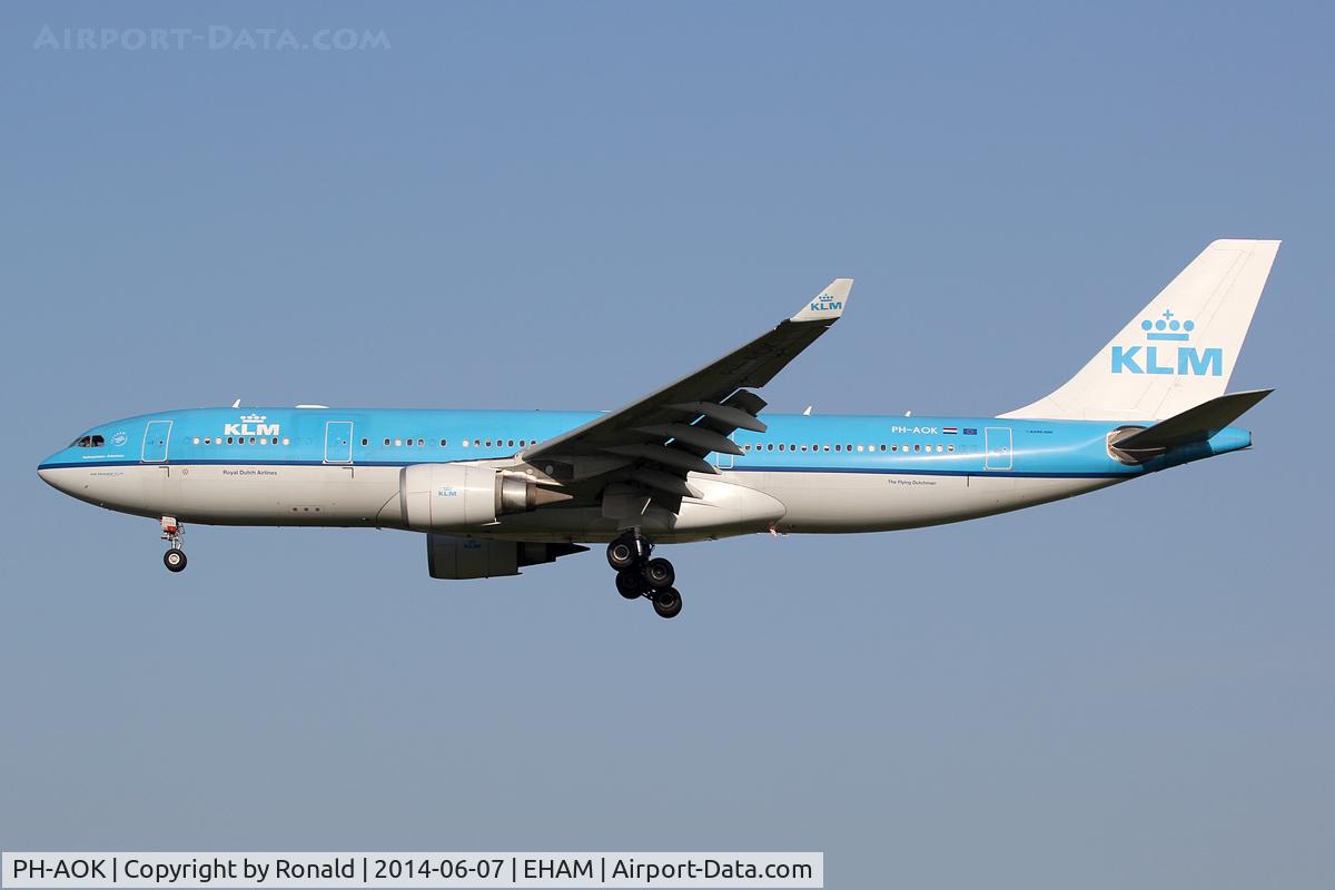 PH-AOK, 2007 Airbus A330-203 C/N 834, at spl