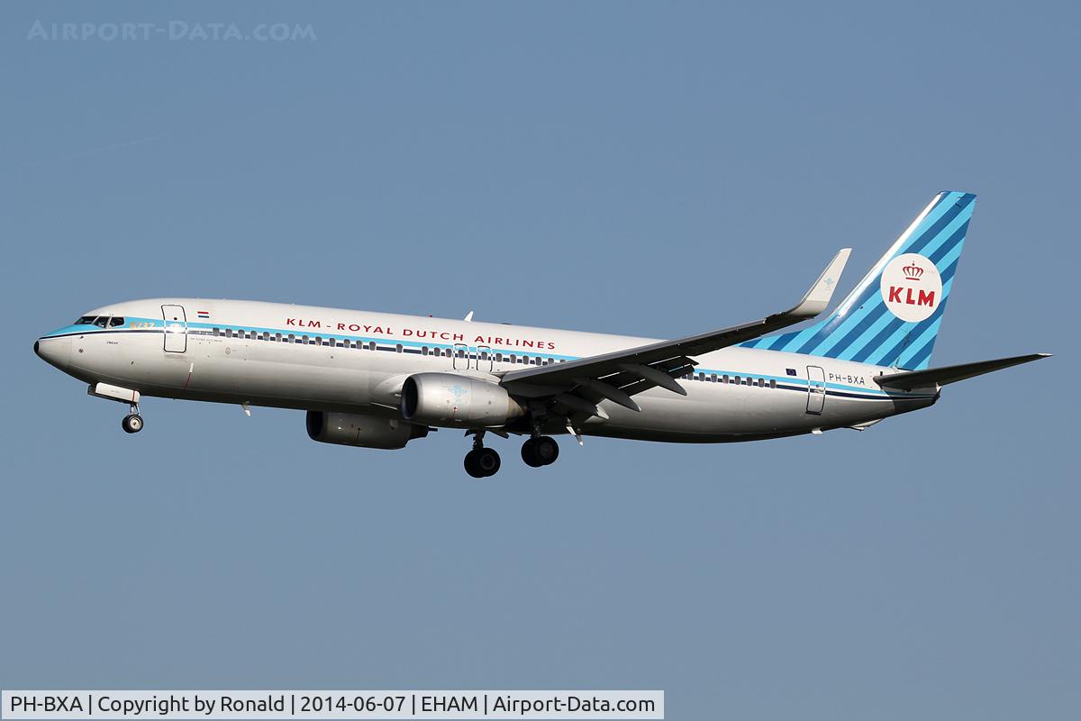 PH-BXA, 1998 Boeing 737-8K2 C/N 29131, at spl
