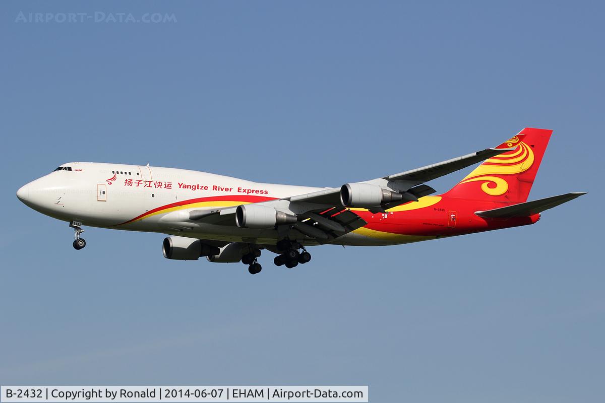 B-2432, 1998 Boeing 747-481/BCF C/N 28283, at spl