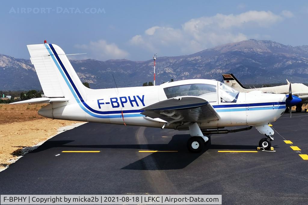 F-BPHY, 1968 Socata MS-892A Rallye Commodore C/N 10816, Parked