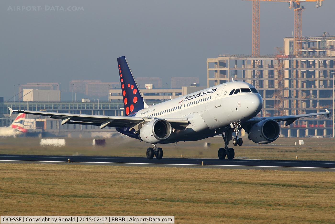 OO-SSE, 2006 Airbus A319-111 C/N 2700, at bru