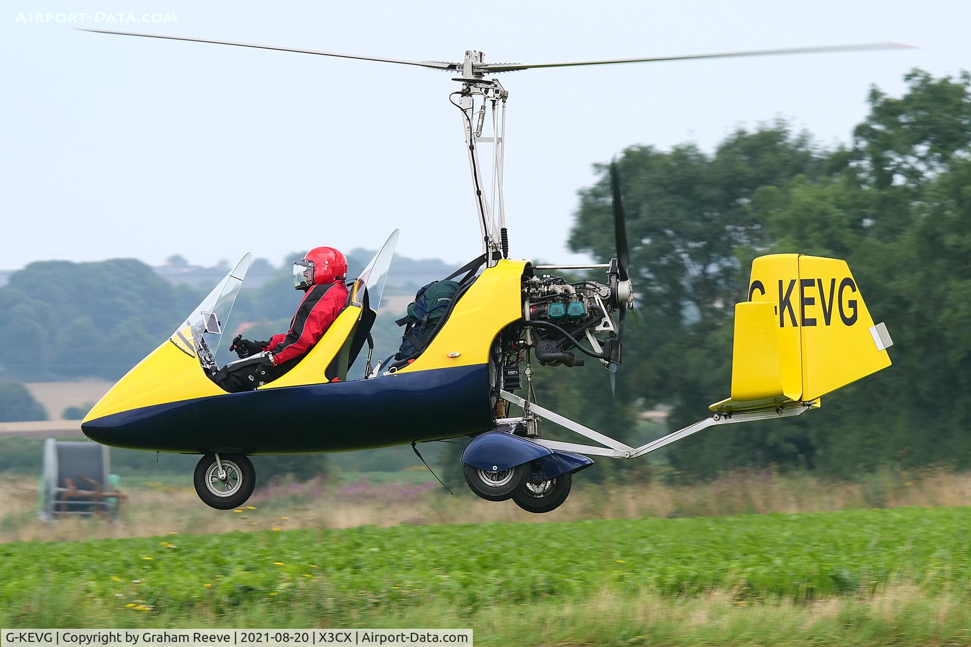 G-KEVG, 2008 Rotorsport UK MT-03 C/N RSUK/MT-03/031, Landing at Northrepps.