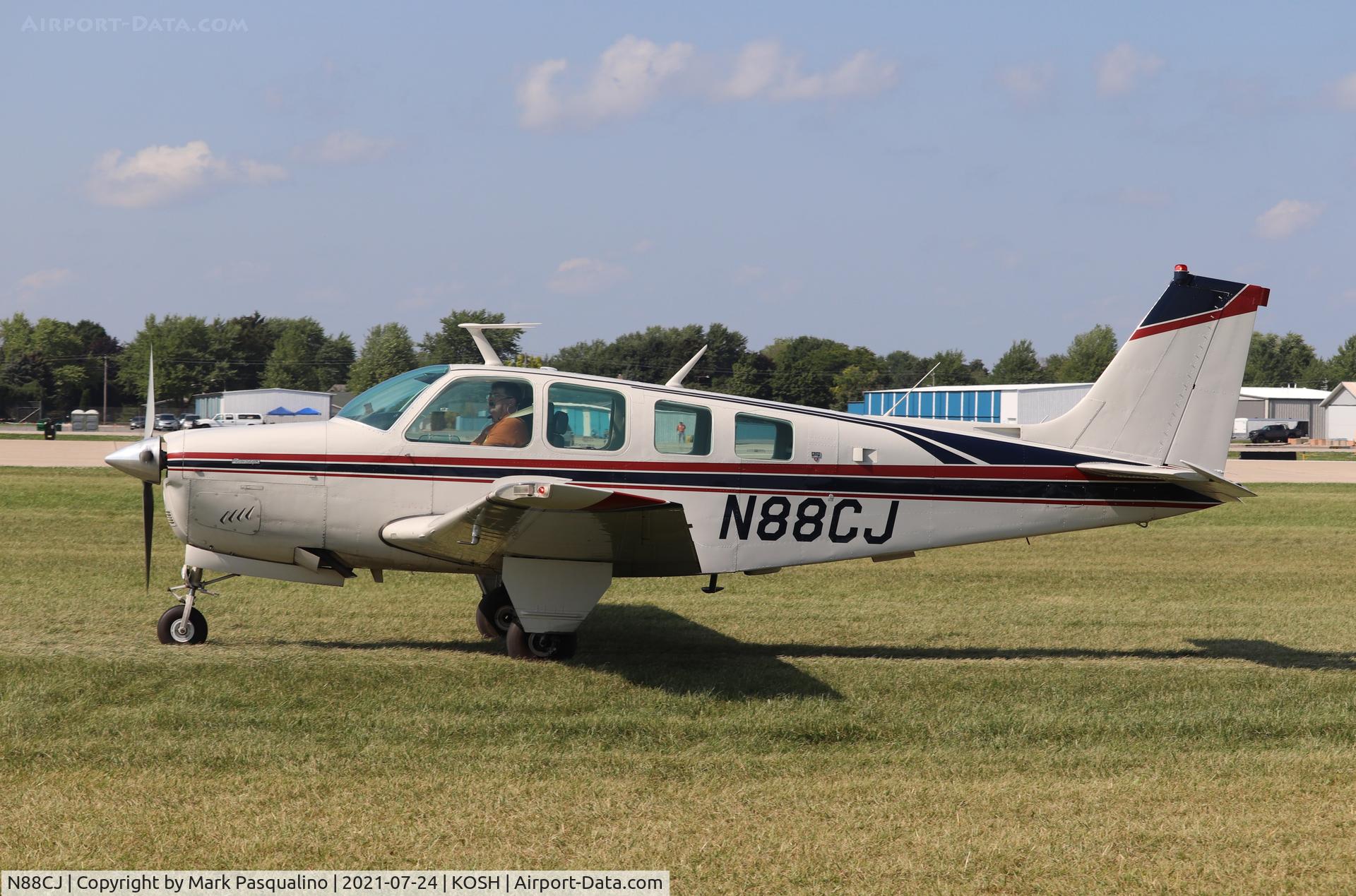 N88CJ, 1977 Beech A36 Bonanza 36 C/N E-1042, Beech A36