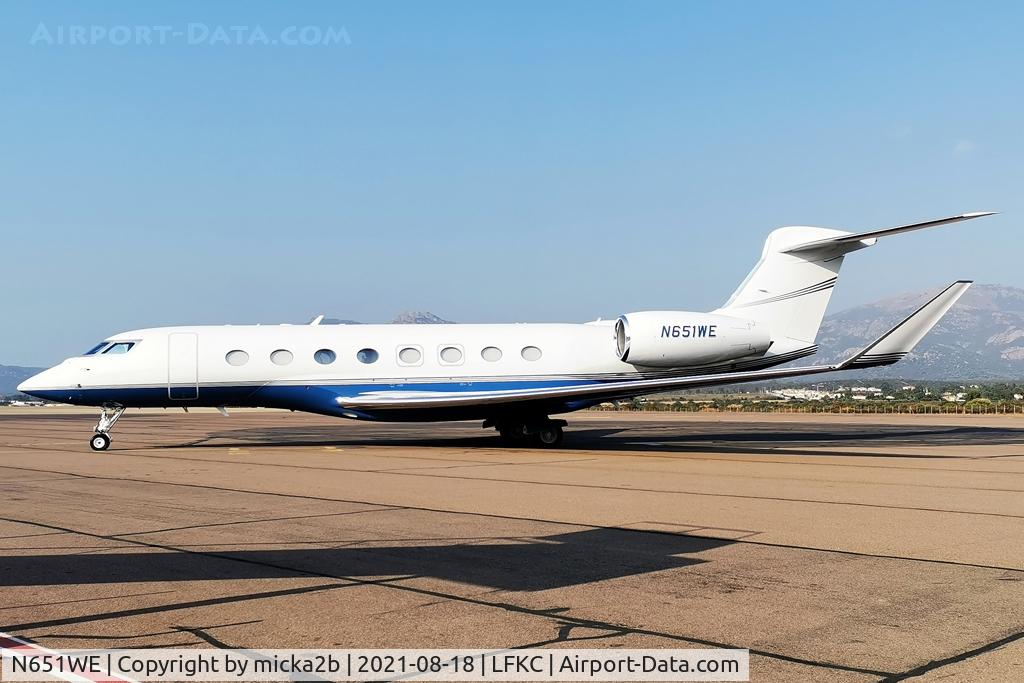 N651WE, 2015 Gulfstream G-VI (G650ER) C/N 6141, Parked