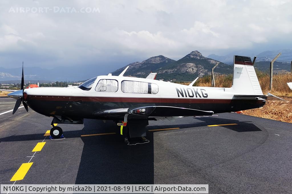N10KG, 1998 Mooney M20M Bravo C/N 27-0249, Parked