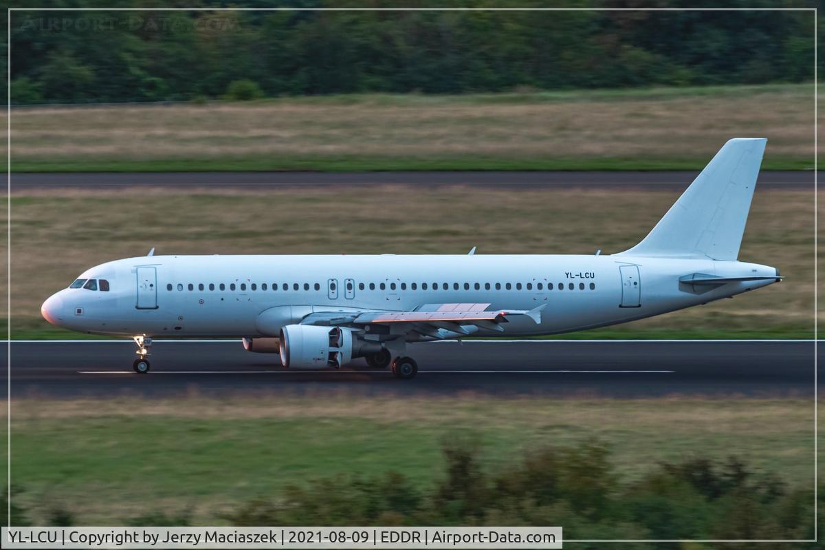 YL-LCU, 2002 Airbus A320-214 C/N 1762, 2002 Airbus A320-214, c/n: 1762