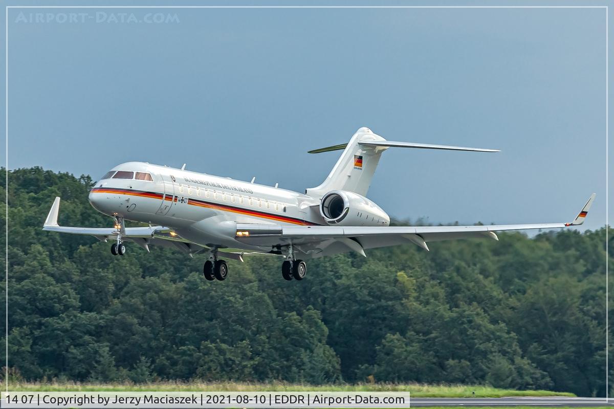 14 07, 2019 Bombardier BD-700-1A10 Global 6000 C/N 9865, 2019 Bombardier BD-700-1A10 Global 6000, c/n: 9865