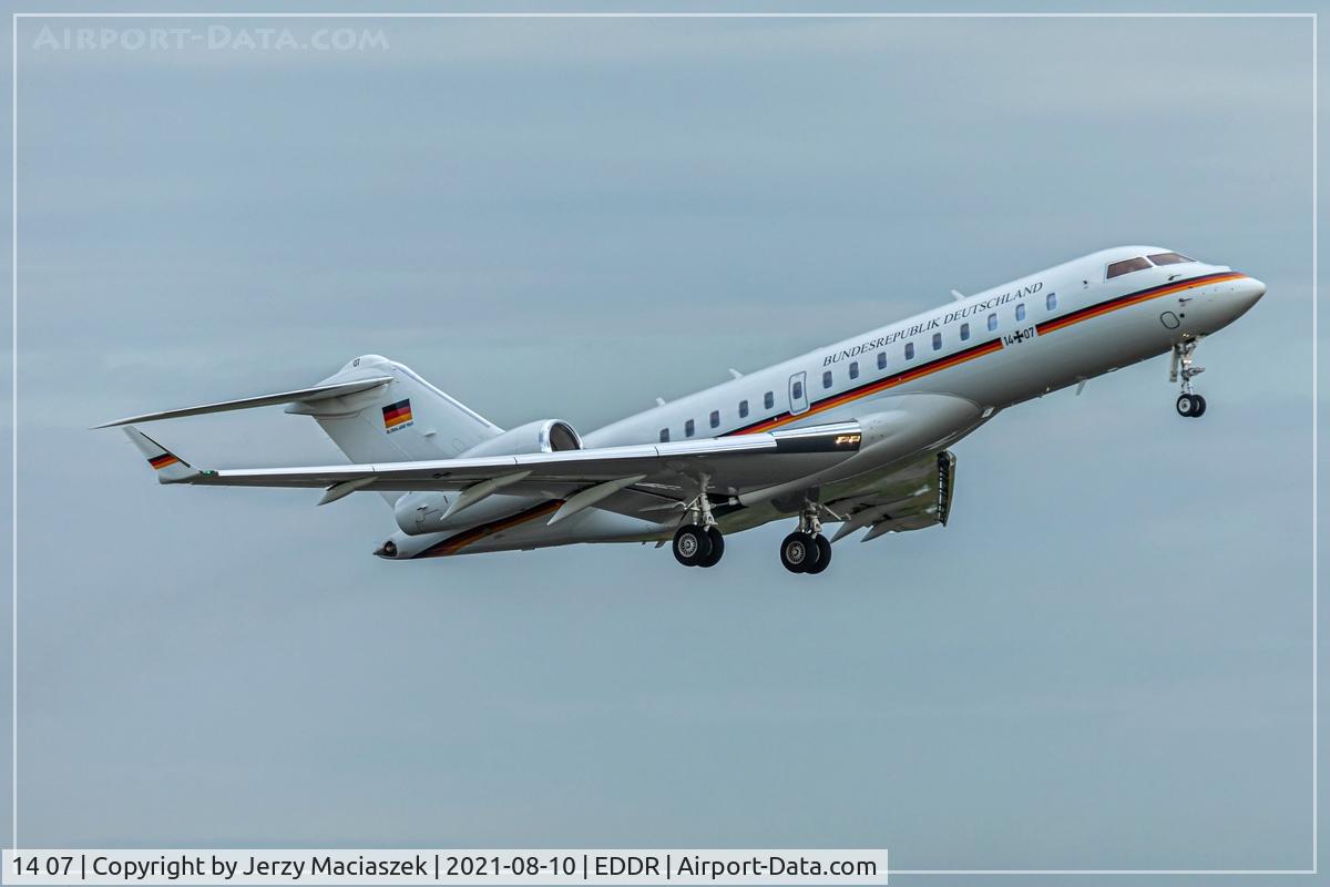 14 07, 2019 Bombardier BD-700-1A10 Global 6000 C/N 9865, 2019 Bombardier BD-700-1A10 Global 6000, c/n: 9865