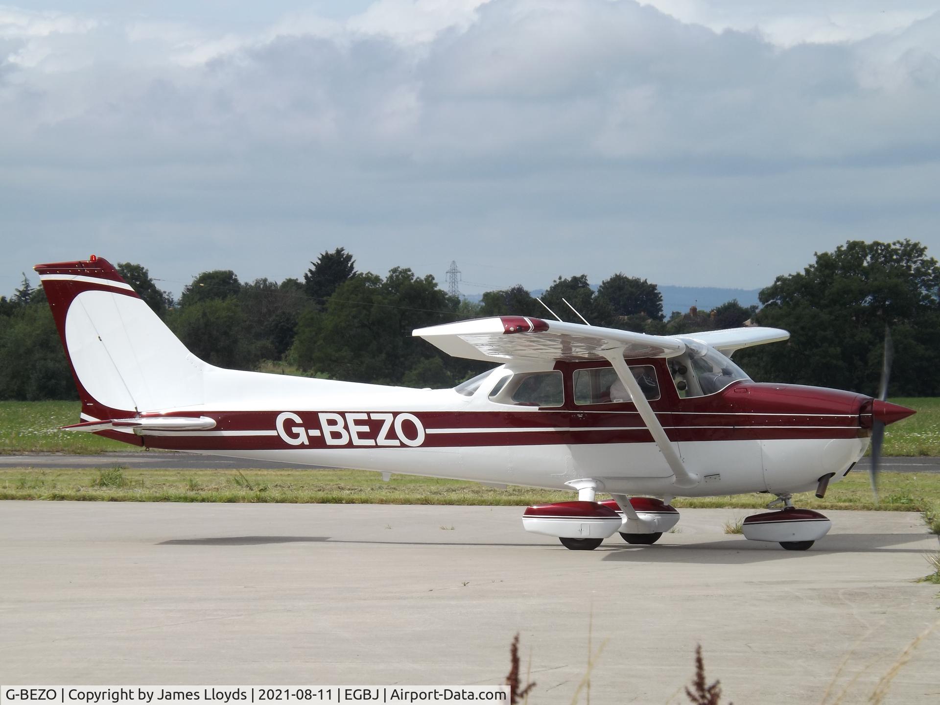 G-BEZO, 1976 Reims F172M ll Skyhawk C/N 1392, Seen with a new paint job at Gloucestershire Airport.