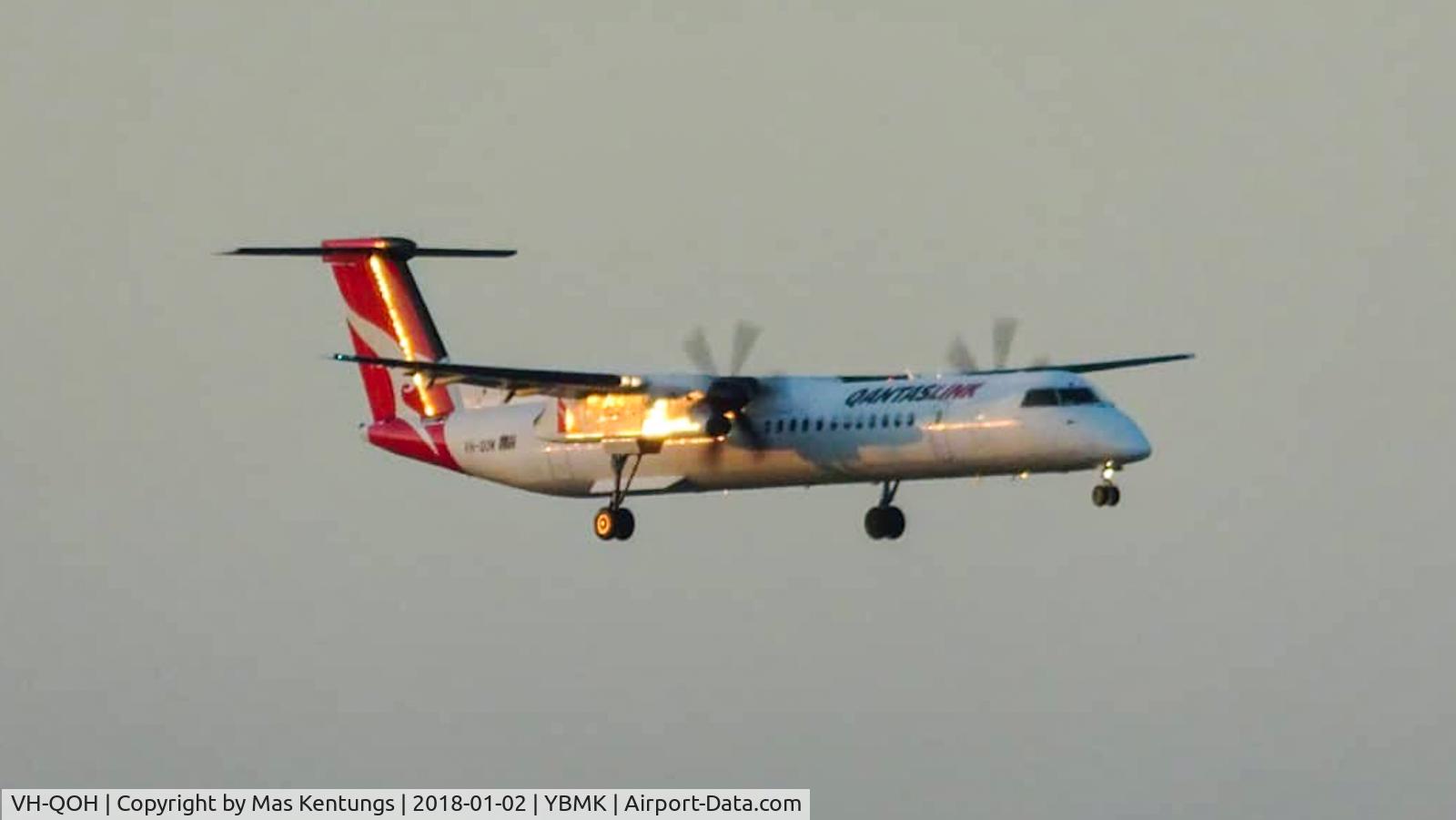 VH-QOH, 2006 Bombardier DHC-8-402 Dash 8 C/N 4132, this photo were taken at Mackay Airport