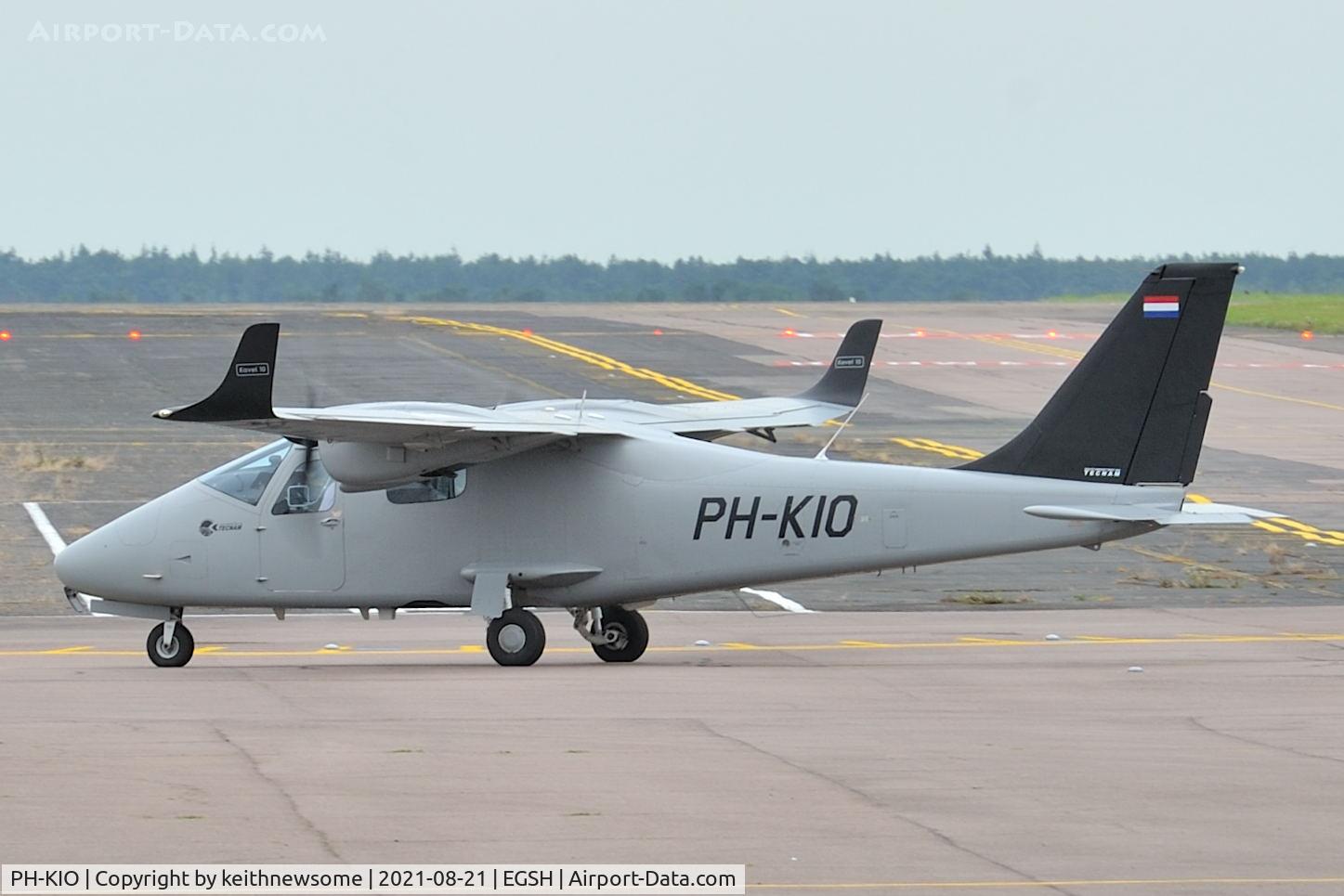 PH-KIO, Tecnam P2006T C/N 279, Arriving at Norwich from Dundee.