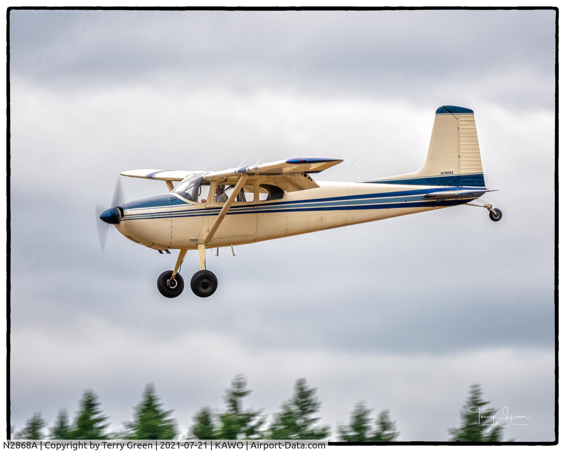 N2868A, 1953 Cessna 180 C/N 30068, KAWO