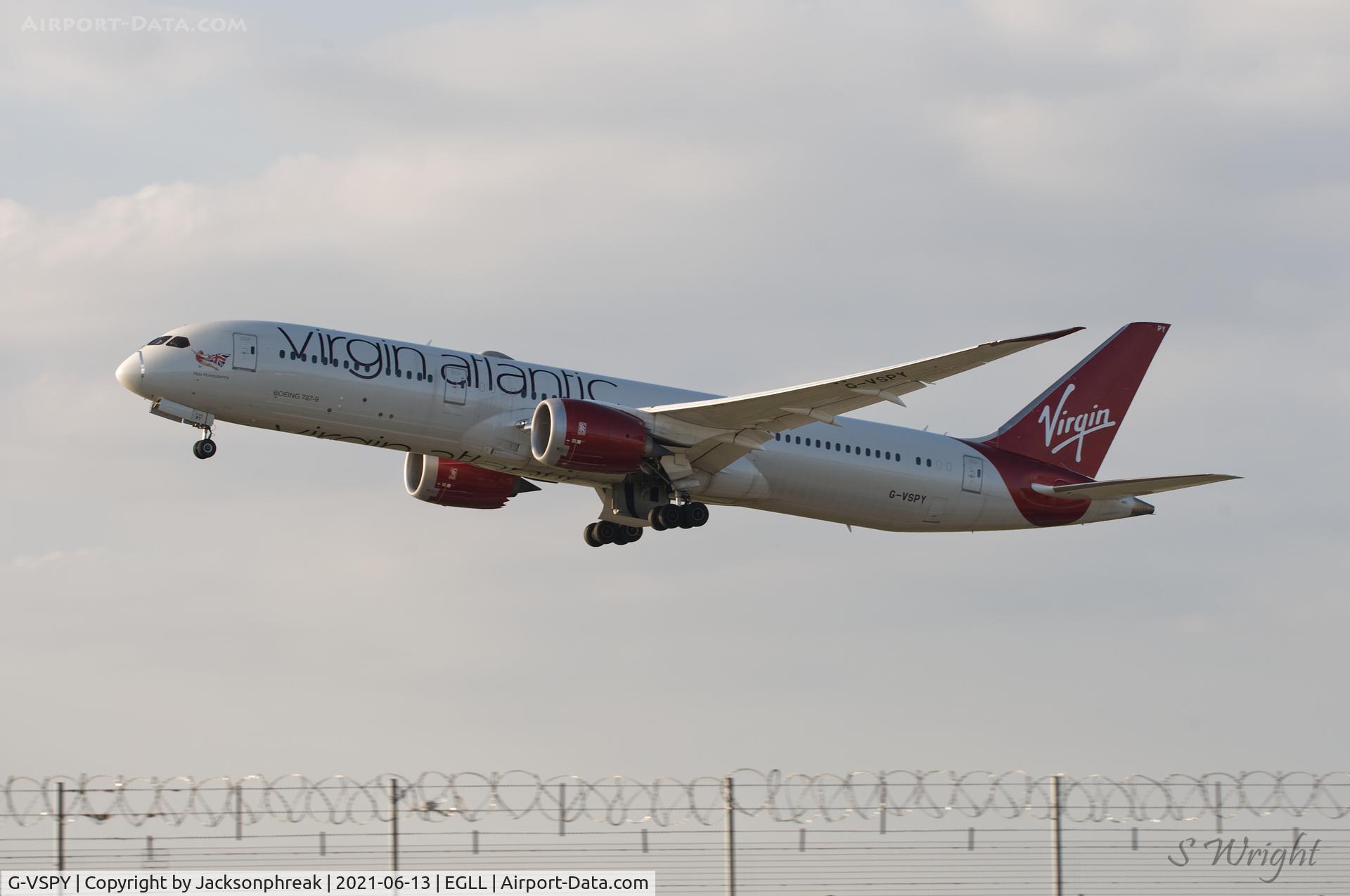 G-VSPY, 2015 Boeing 787-9 Dreamliner Dreamliner C/N 37973, Taking off from London Heathrow UK