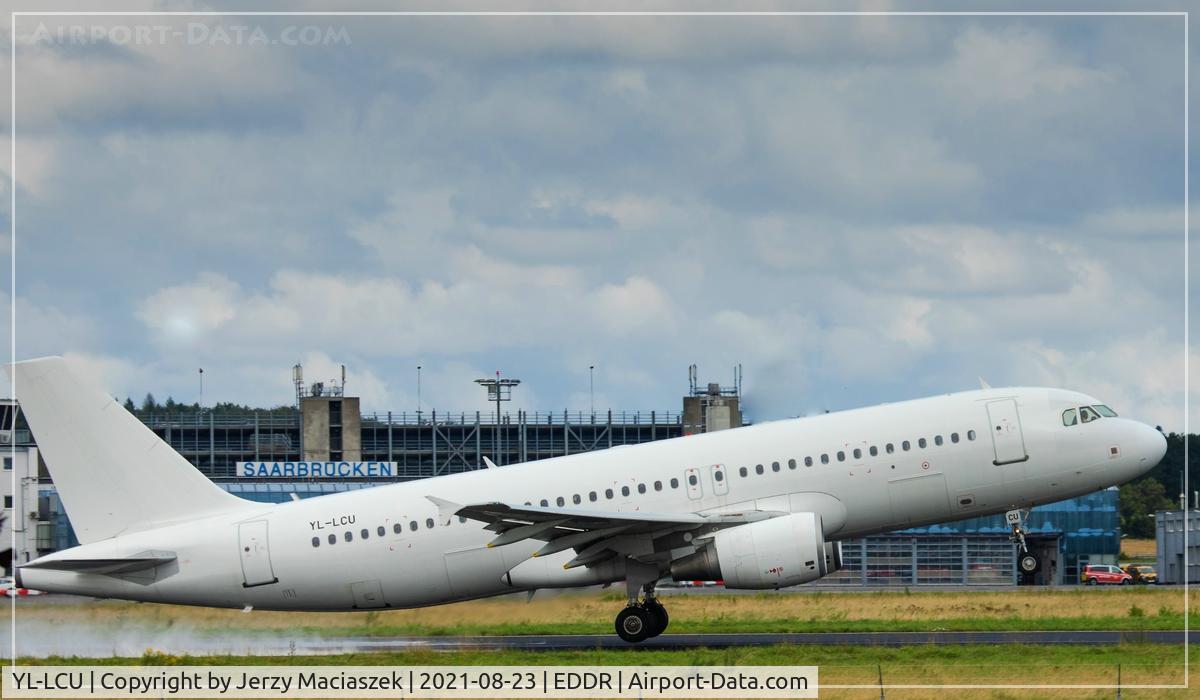 YL-LCU, 2002 Airbus A320-214 C/N 1762, 2002 Airbus A320-214, c/n: 1762