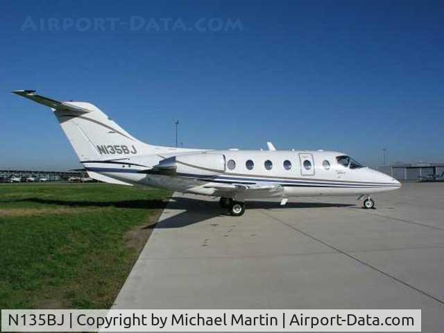 N135BJ, 1997 Raytheon Aircraft Company 400A C/N RK-135, Static View