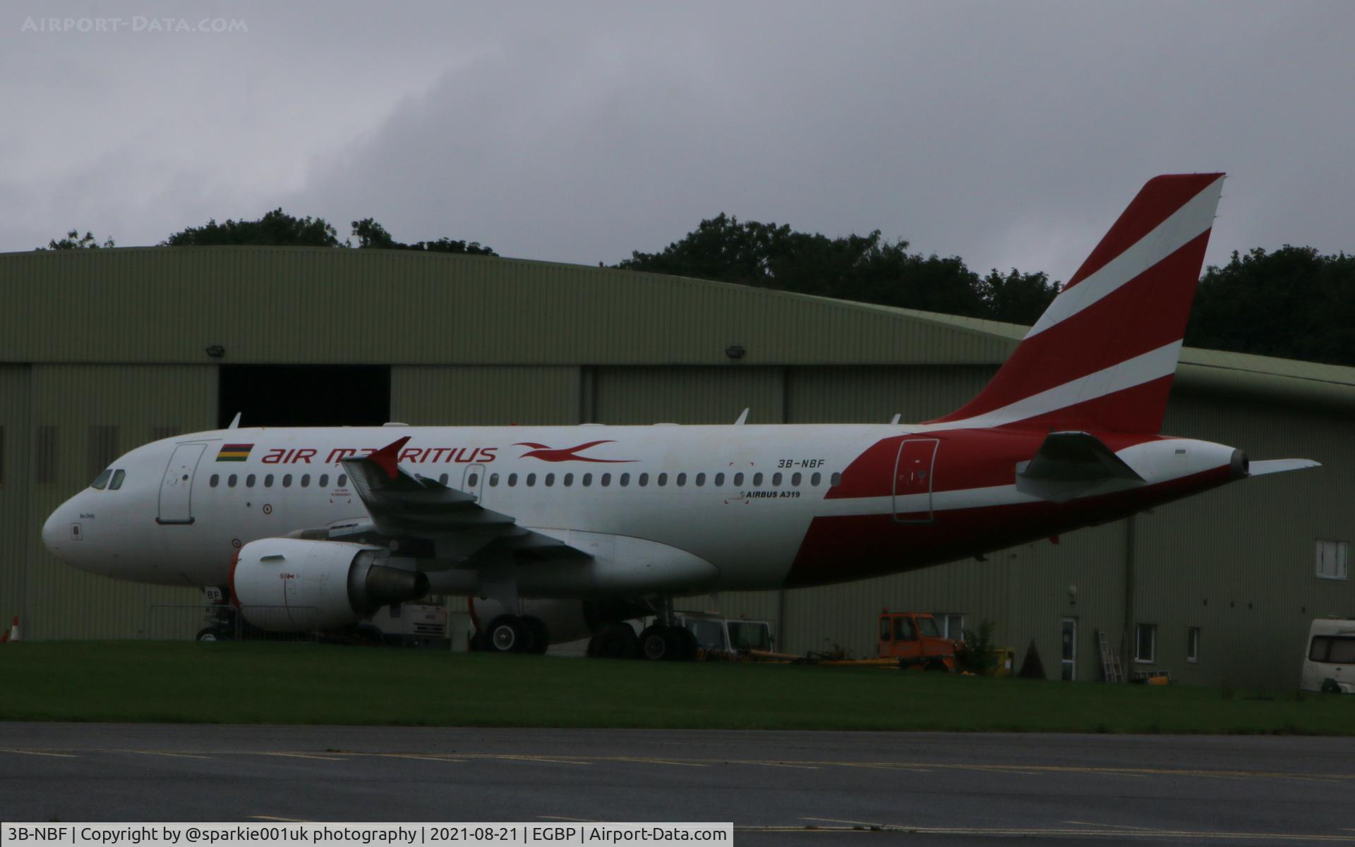 3B-NBF, 2001 Airbus A319-112 C/N 1592, Awaiting her future at Kemble