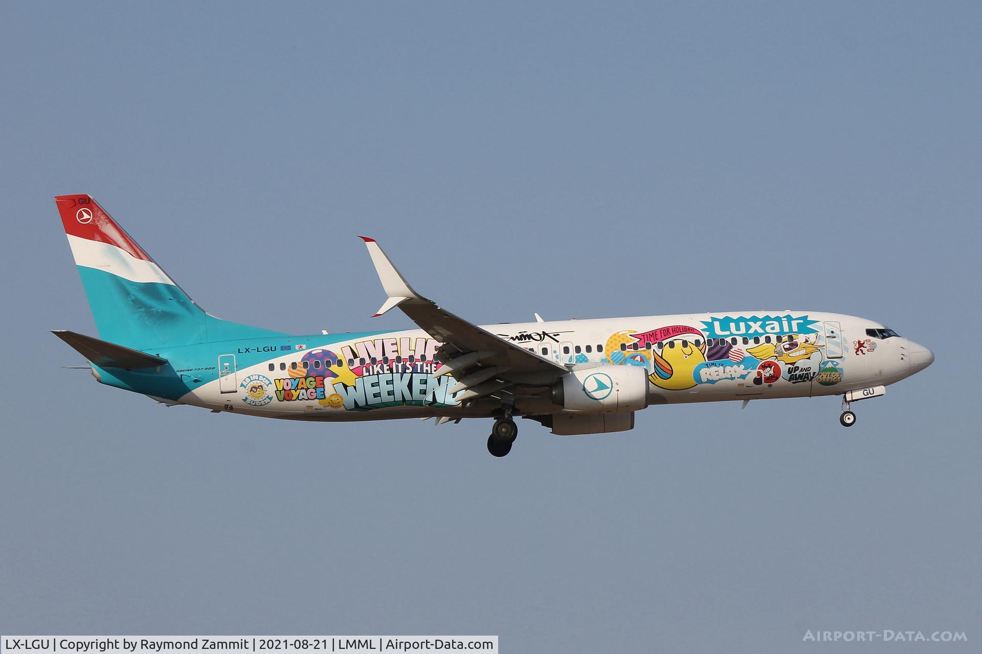LX-LGU, 2012 Boeing 737-8C9 C/N 41047, B737-800 LX-LGU Luxair Special colour livery