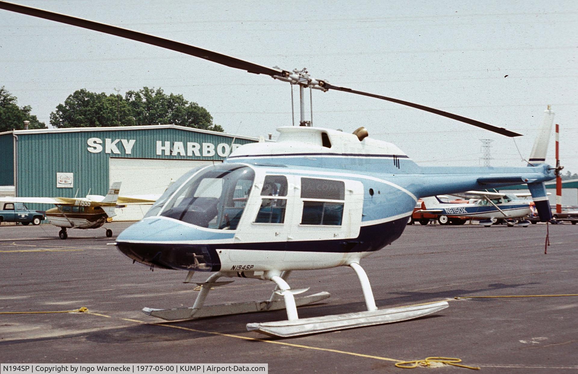 N194SP, Bell 206A JetRanger C/N 452, Bell 206A Jet Ranger at Indianapolis Metropolitan Airport, Indianapolis IN