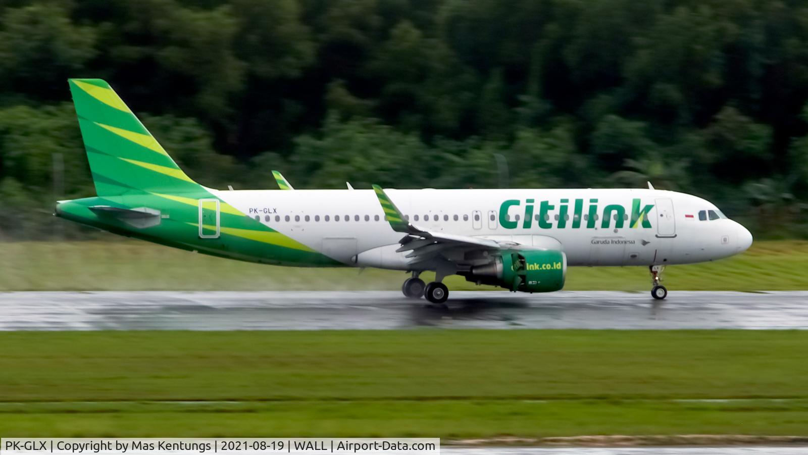 PK-GLX, 2013 Airbus A320-214 C/N 5777, this photo were taken at Balikpapan