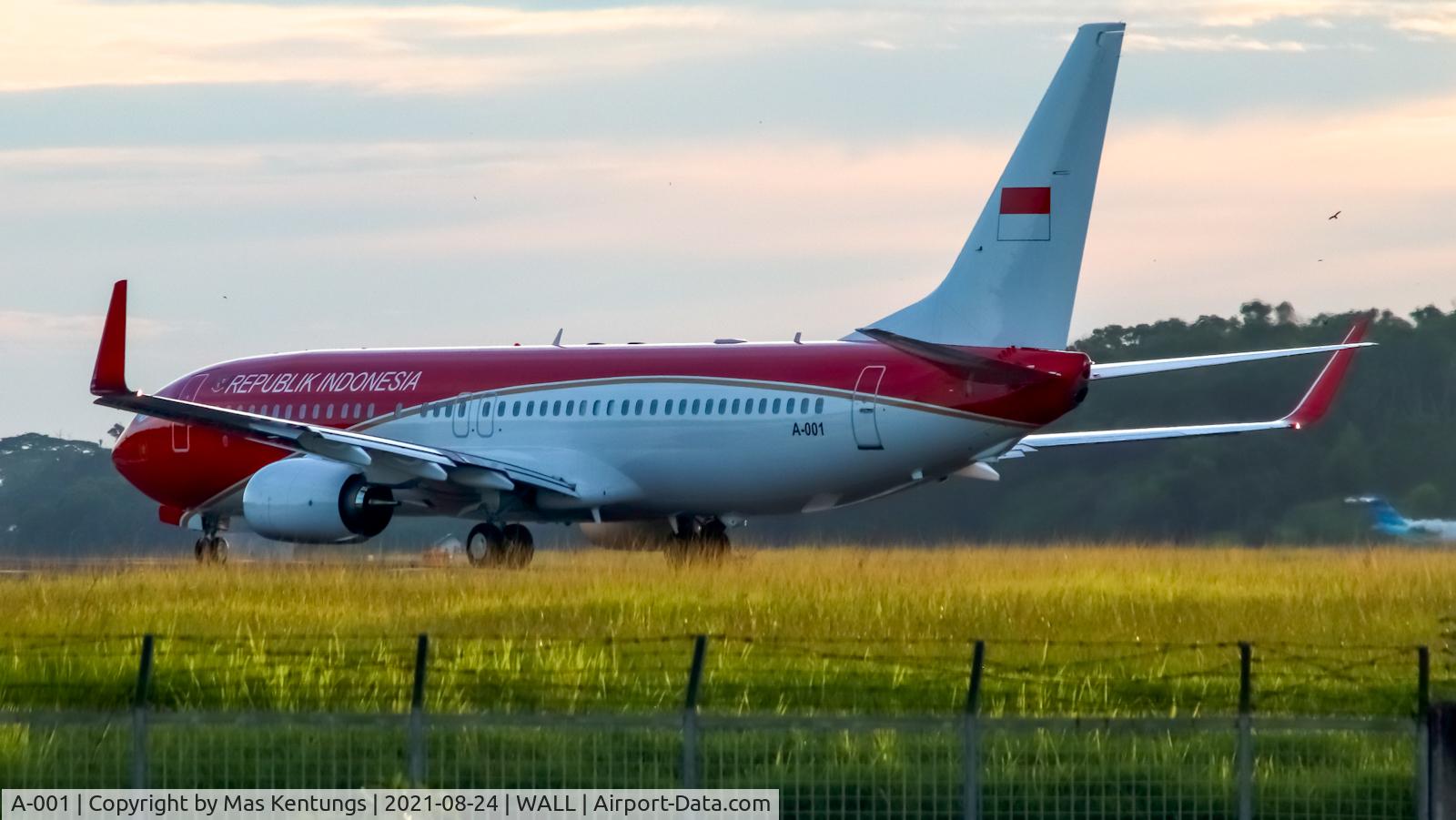 A-001, 2012 Boeing 737-8U3 C/N 41706, This photo were taken at Balikpapan