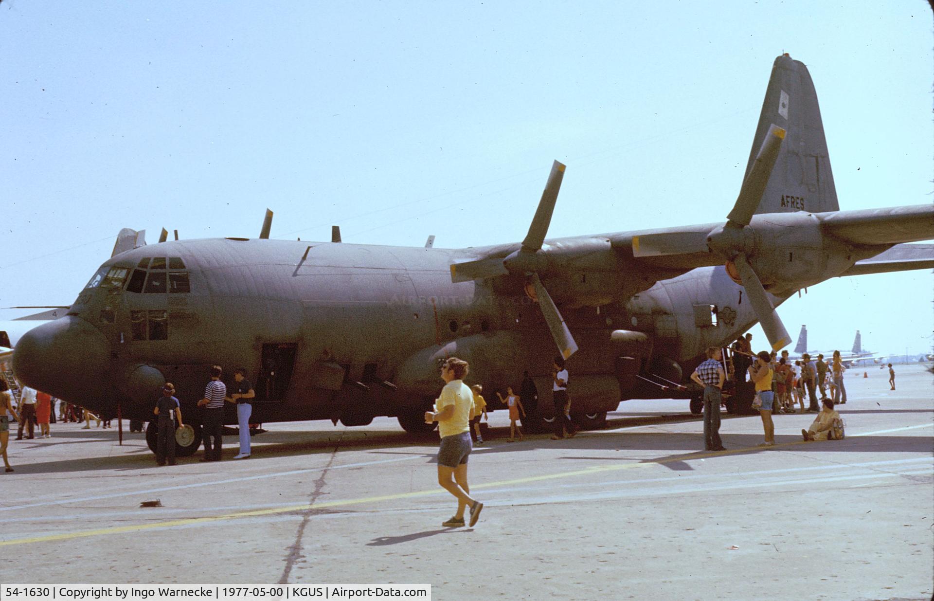 54-1630, 1954 Lockheed AC-130A-LM Hercules C/N 182-3017, Lockheed AC-130A Hercules Spectre of the USAF at the 1977 airshow at Grissom AFB, Peru IN