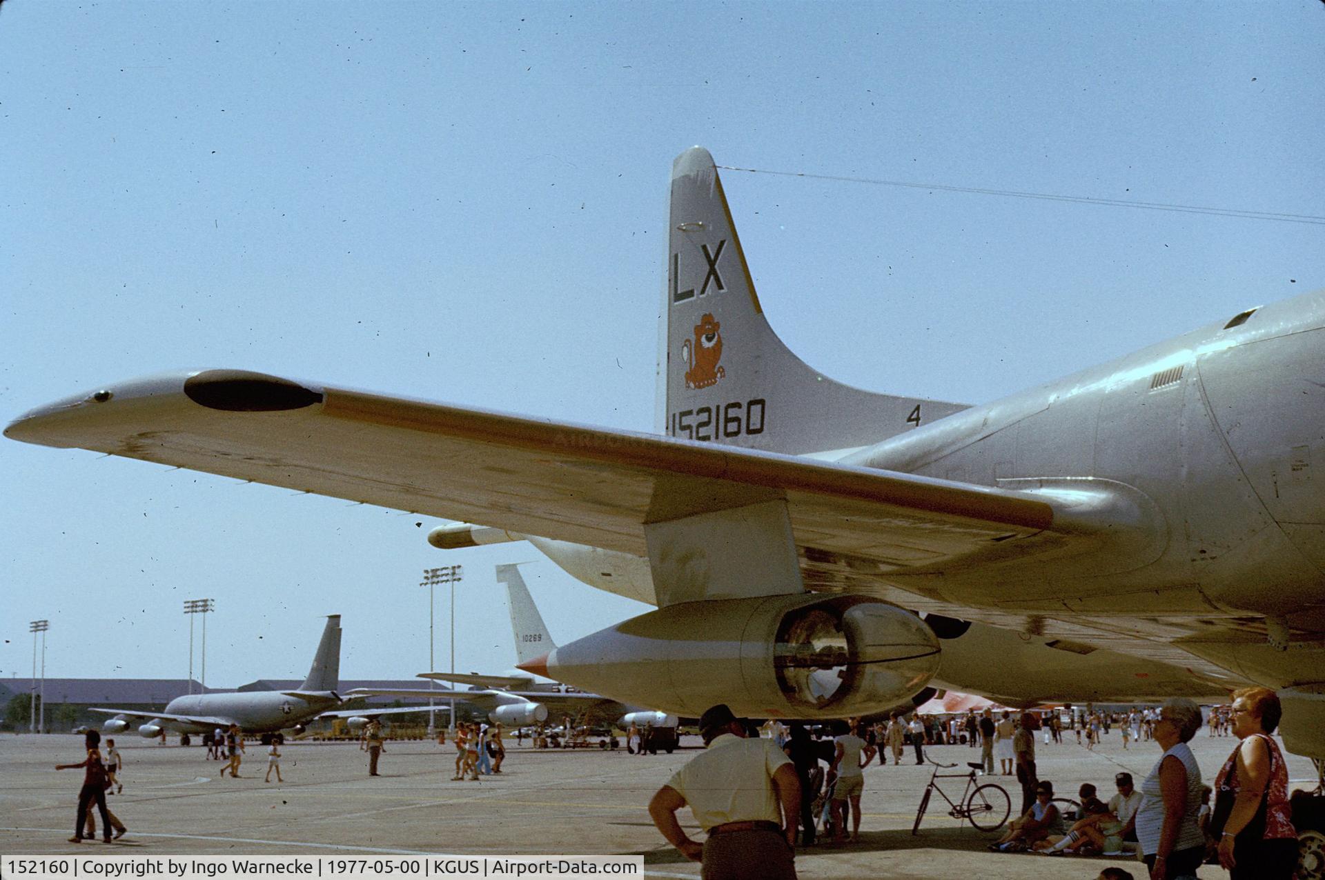 152160, Lockheed P-3A Orion C/N 185-5130, Lockheed P-3A Orion of the US Navy at the 1977 airshow at Grissom AFB, Peru IN
