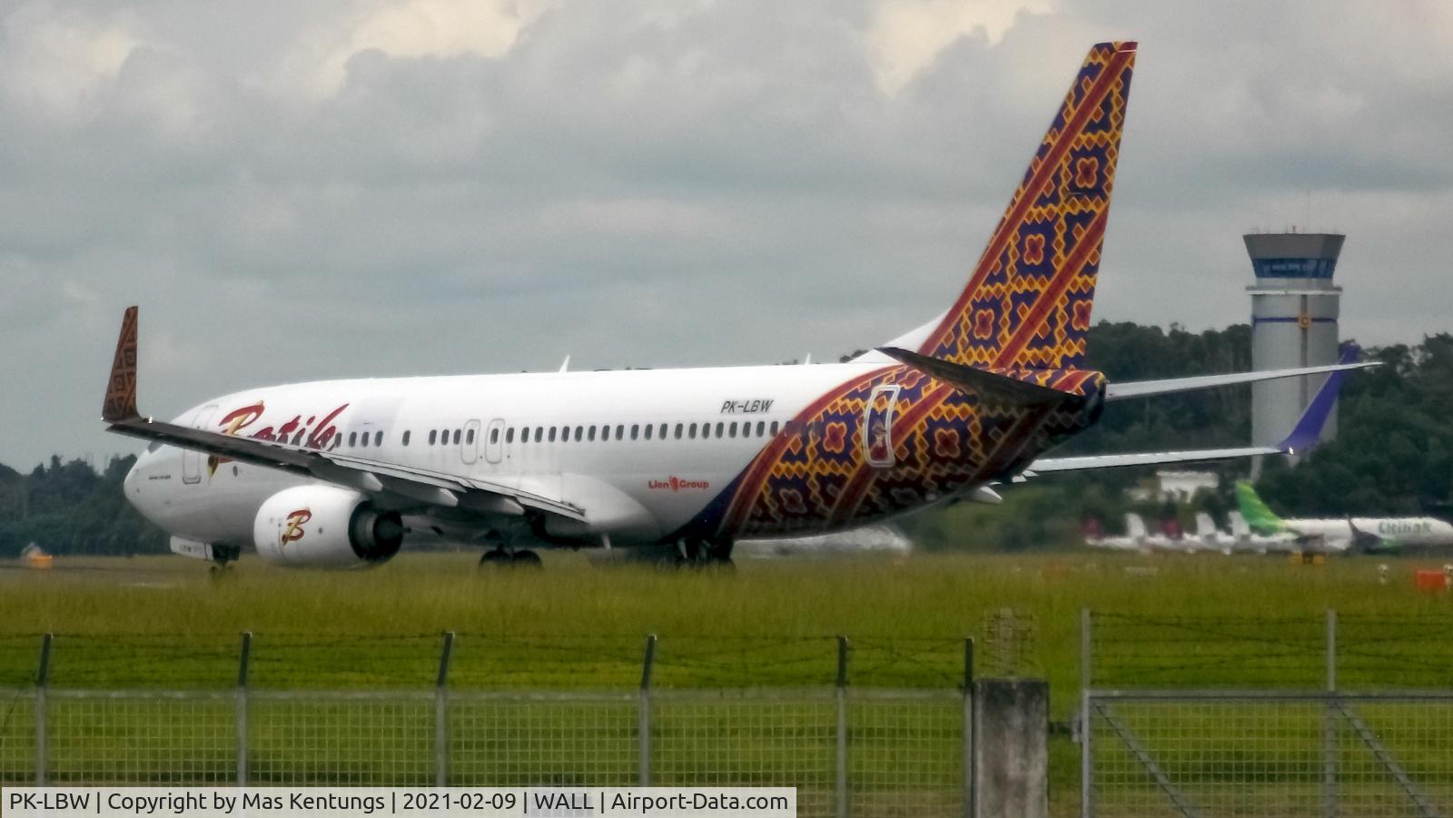 PK-LBW, 2015 Boeing 737-8GP C/N 39834, This photo were taken at Balikpapan
