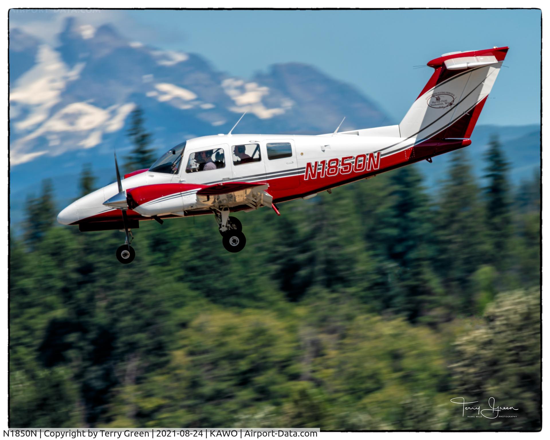 N1850N, 1981 Beech 76 Duchess C/N ME-429, Snohomish Flying Service