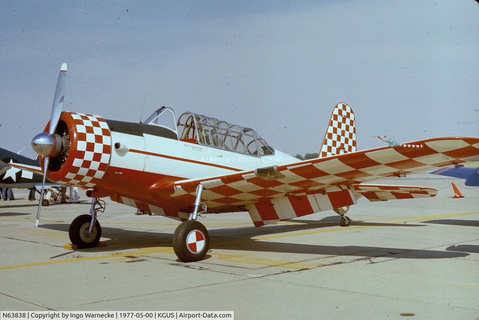 N63838, 1941 Consolidated Vultee BT-13A C/N 2276, Consolidated Vultee BT-13A Valiant at the 1977 airshow at Grissom AFB, Peru IN