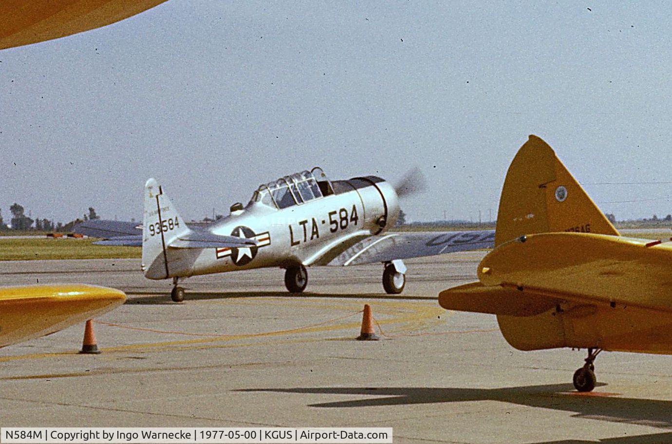 N584M, 1958 North American T-6G Texan C/N 168-92, North American T-6G Texan at the 1977 airshow at Grissom AFB, Peru IN