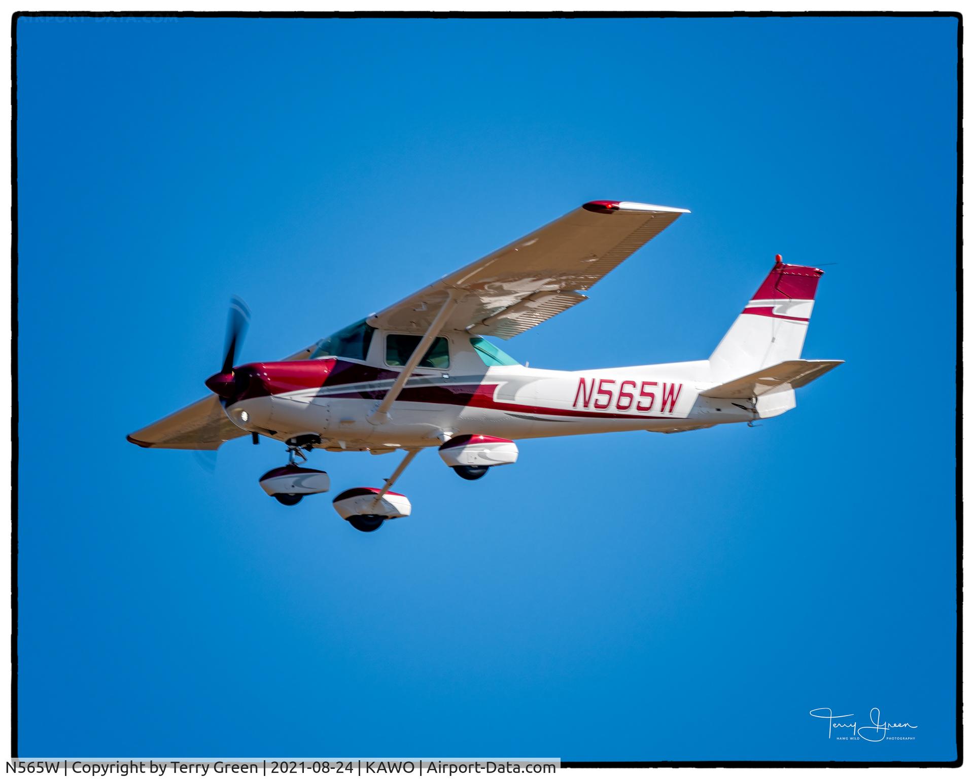 N565W, 1978 Cessna 152 C/N 15281812, KAWO