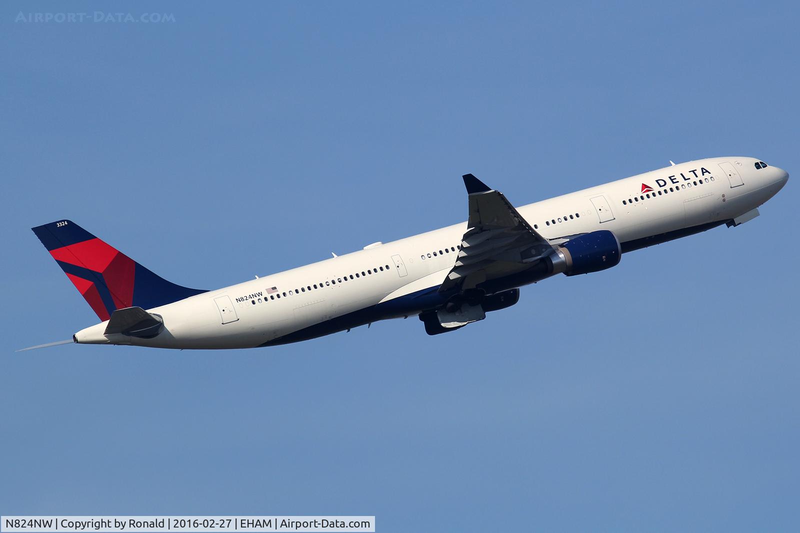 N824NW, 2015 Airbus A330-302 C/N 1637, at spl