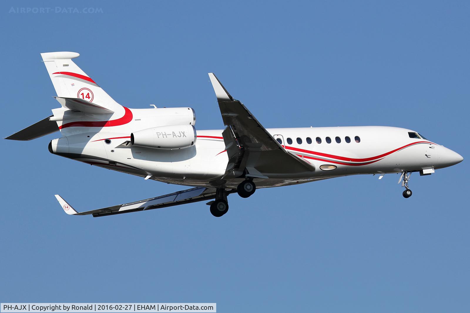 PH-AJX, 2009 Dassault Falcon 7X C/N 102, at spl